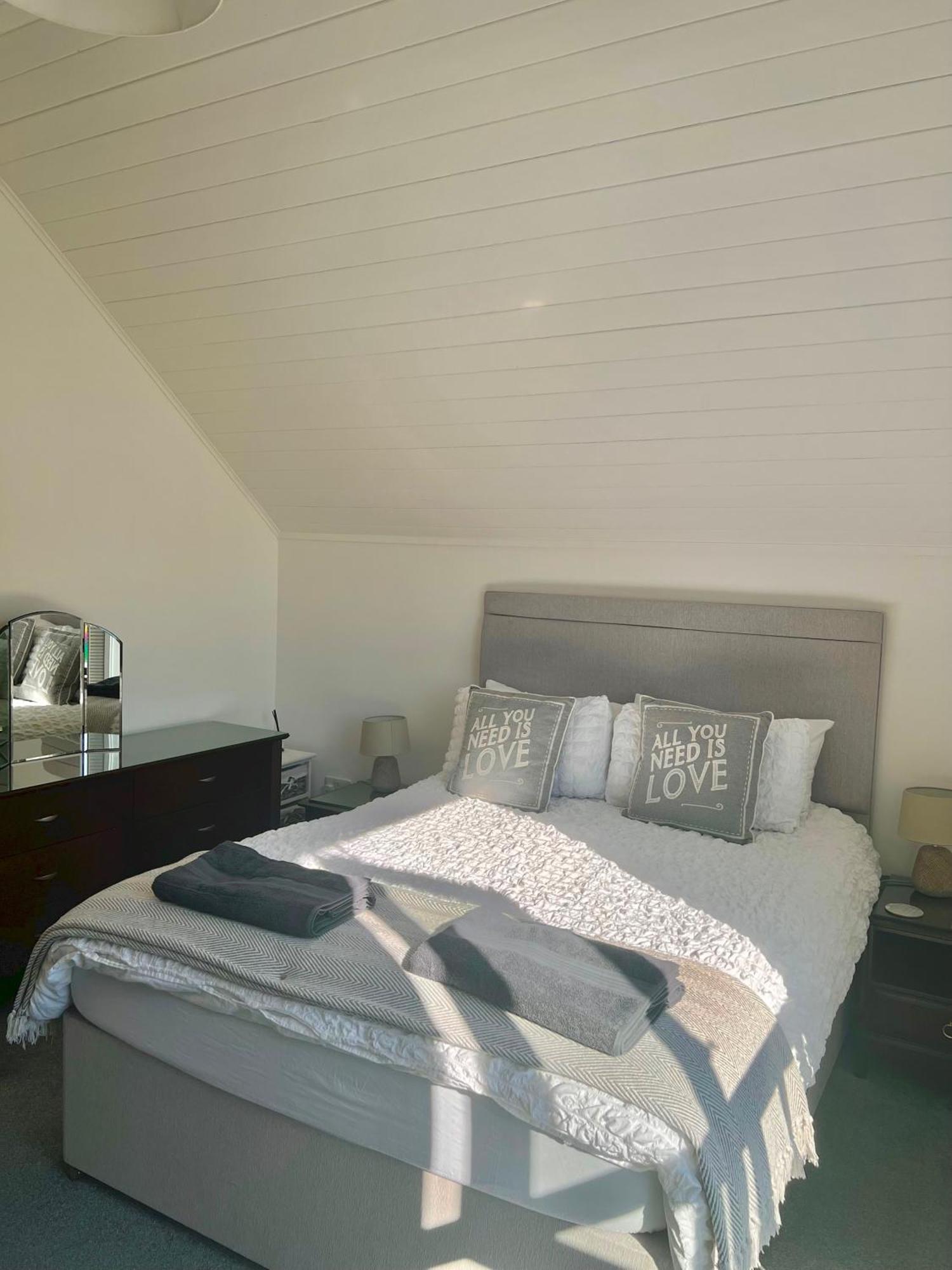 Nola Lodge Cirencester Kültér fotó