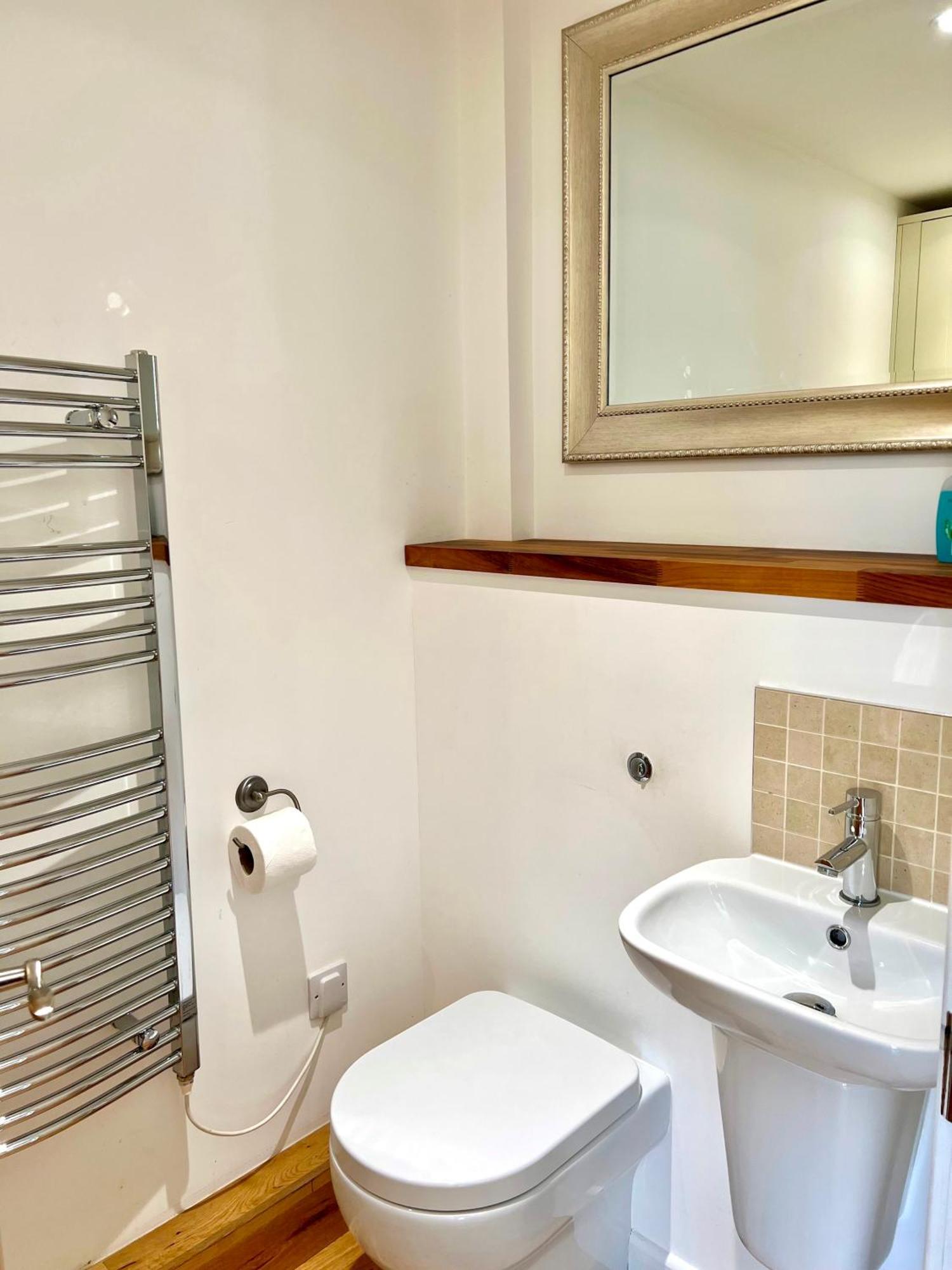 Nola Lodge Cirencester Kültér fotó
