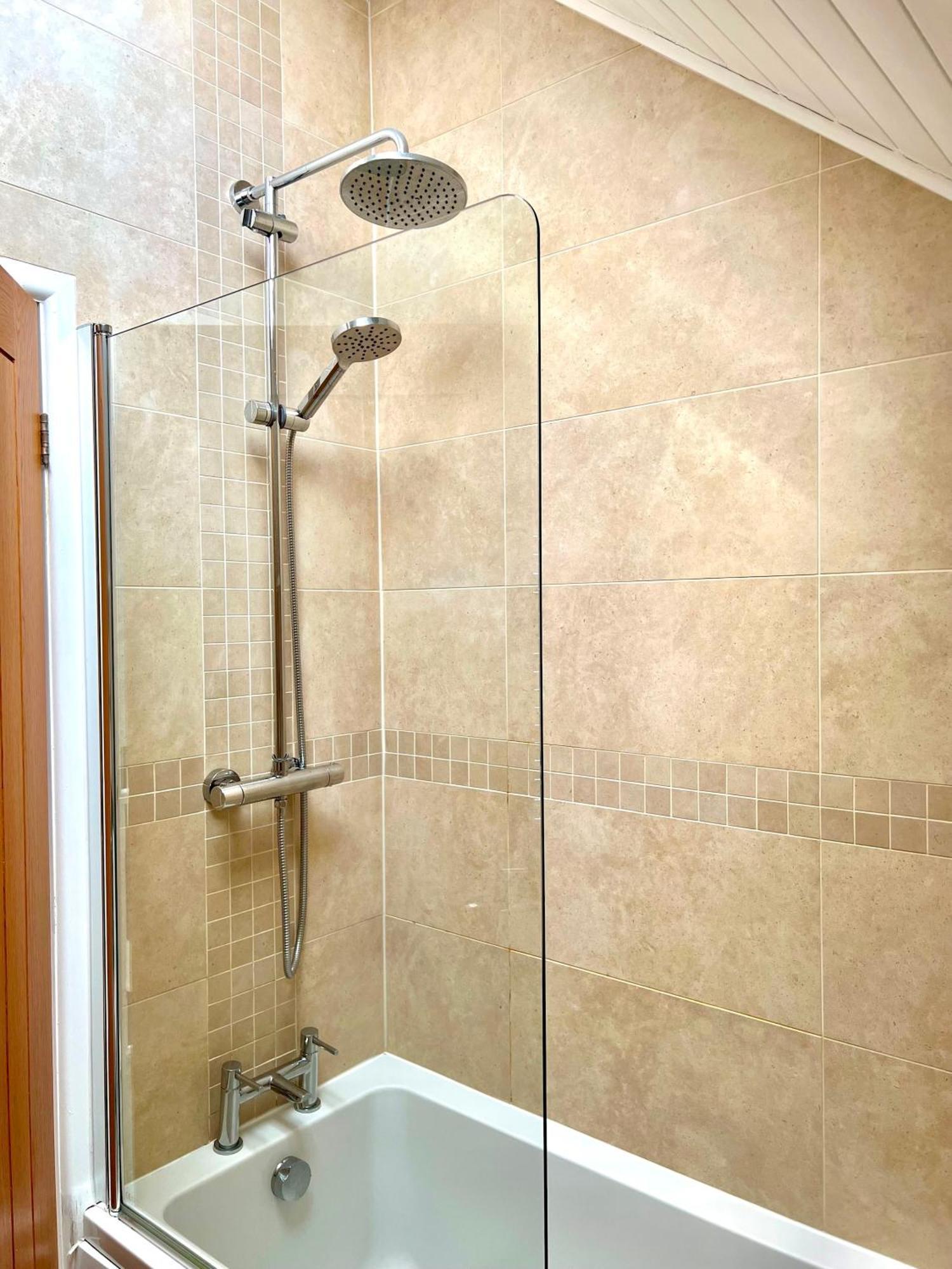 Nola Lodge Cirencester Kültér fotó